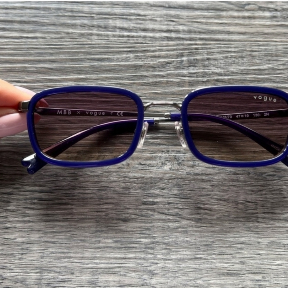 NWT Vogue Eyewear UV Protected Rectangle Sunglasses Women 0VO4166S - Picture 4 of 9